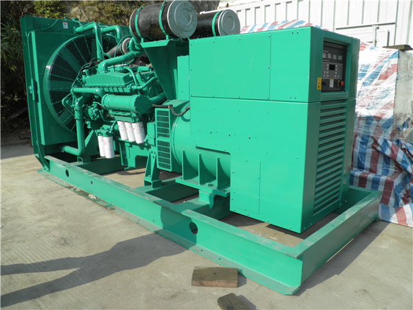 滴道出租发电机 发电机组厂家：柴油发电机组的控制屏的作用是什么？