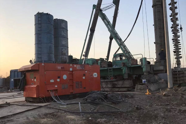 滴道如何检查发电机组燃油系统的密封性？